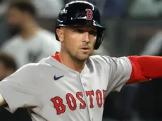 Alex Bregman’s team in 2026 predicted with Red Sox free agent still unsigned