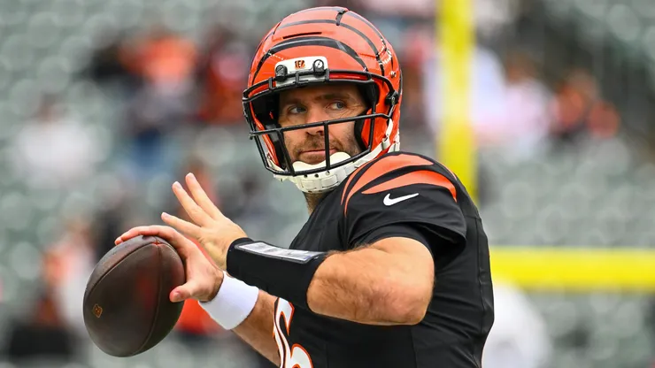 Joe Flacco #16 of the Cincinnati Bengals in 2025.