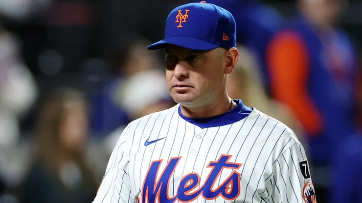 Manager Carlos Mendoza #64 of the Mets.