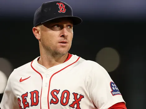 Alex Bregman receives strong six-word message from Alex Cora about his Red Sox future