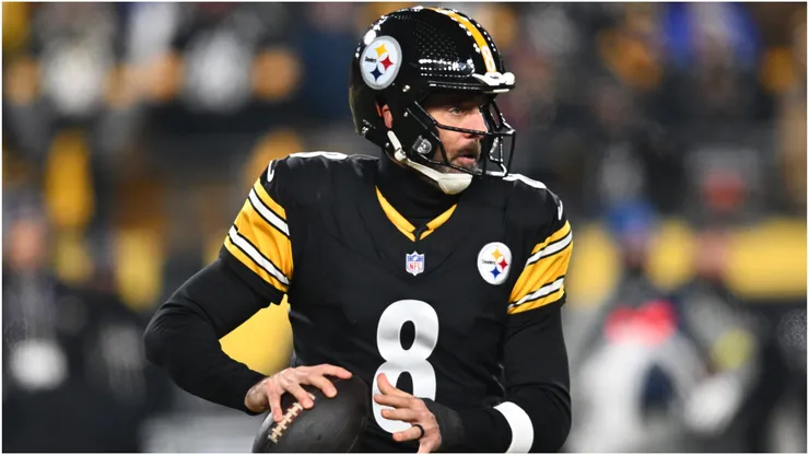Aaron Rodgers of the Pittsburgh Steelers