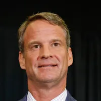 Lane Kiffin, LSU witness departing talent transfer amid Sam Leavitt’s arrival