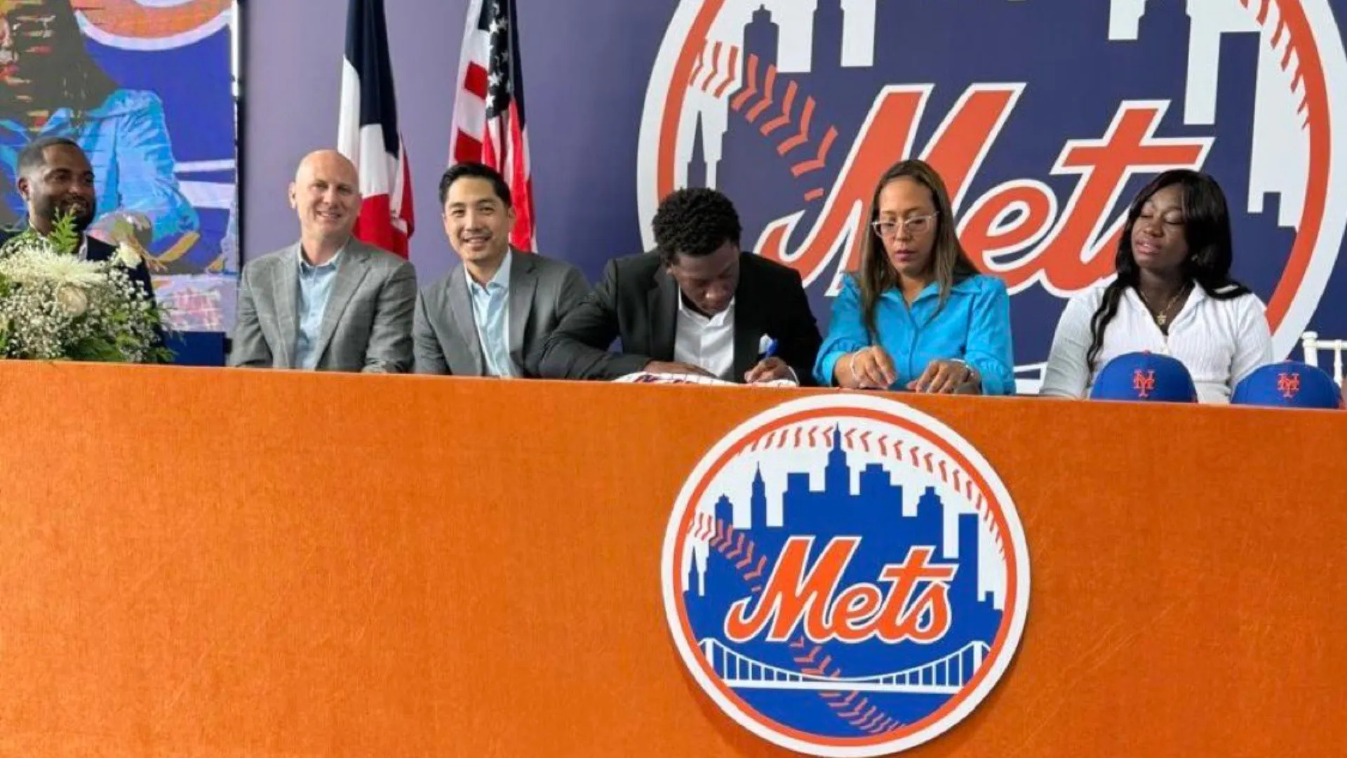 Wandy Asigen, one of the top-ranked international prospects in the 2025 signing class. @MLBPipeline