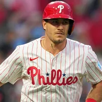 Phillies re-sign JT Realmuto: What is his contract length and salary?
