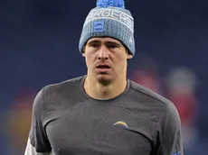 Justin Herbert’s Chargers eye adding former AFC head coach to Jim Harbaugh’s coaching staff