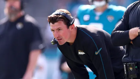 Sanders' Browns favor signing of youngest HC in NFL history