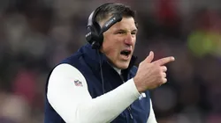 Mike Vrabel during a Patriots game.