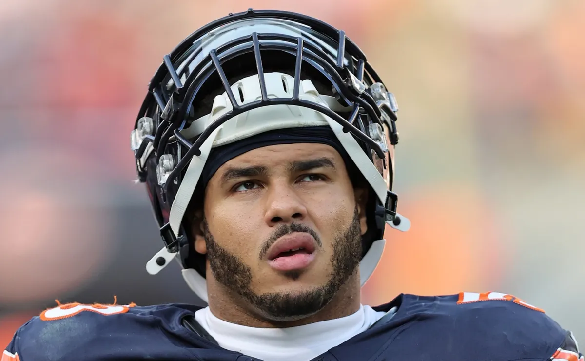 Why is TJ Edwards not playing today for Bears vs Rams in NFC Divisional round of 2026 NFL playoffs?