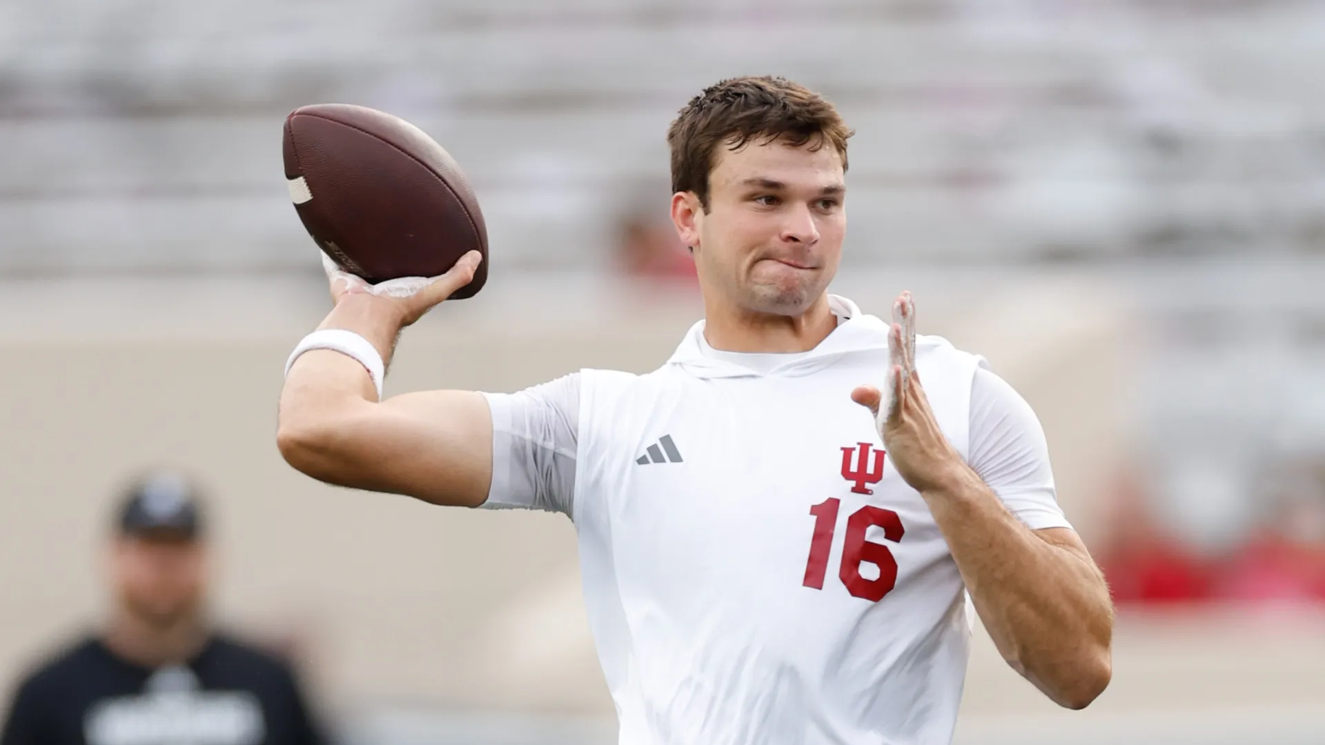 Alberto Mendoza is the backup QB for Indiana