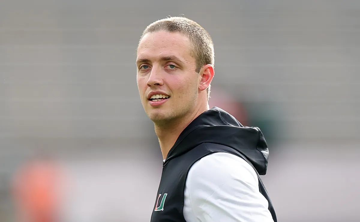 Who is Carson Beck’s backup QB on the Miami Hurricanes depth chart for the 2026 CFP National Championship?