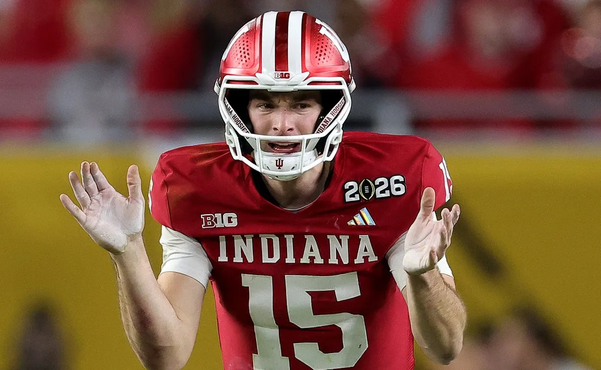 What is the white substance on Fernando Mendoza’s hands during the 2026 CFP?