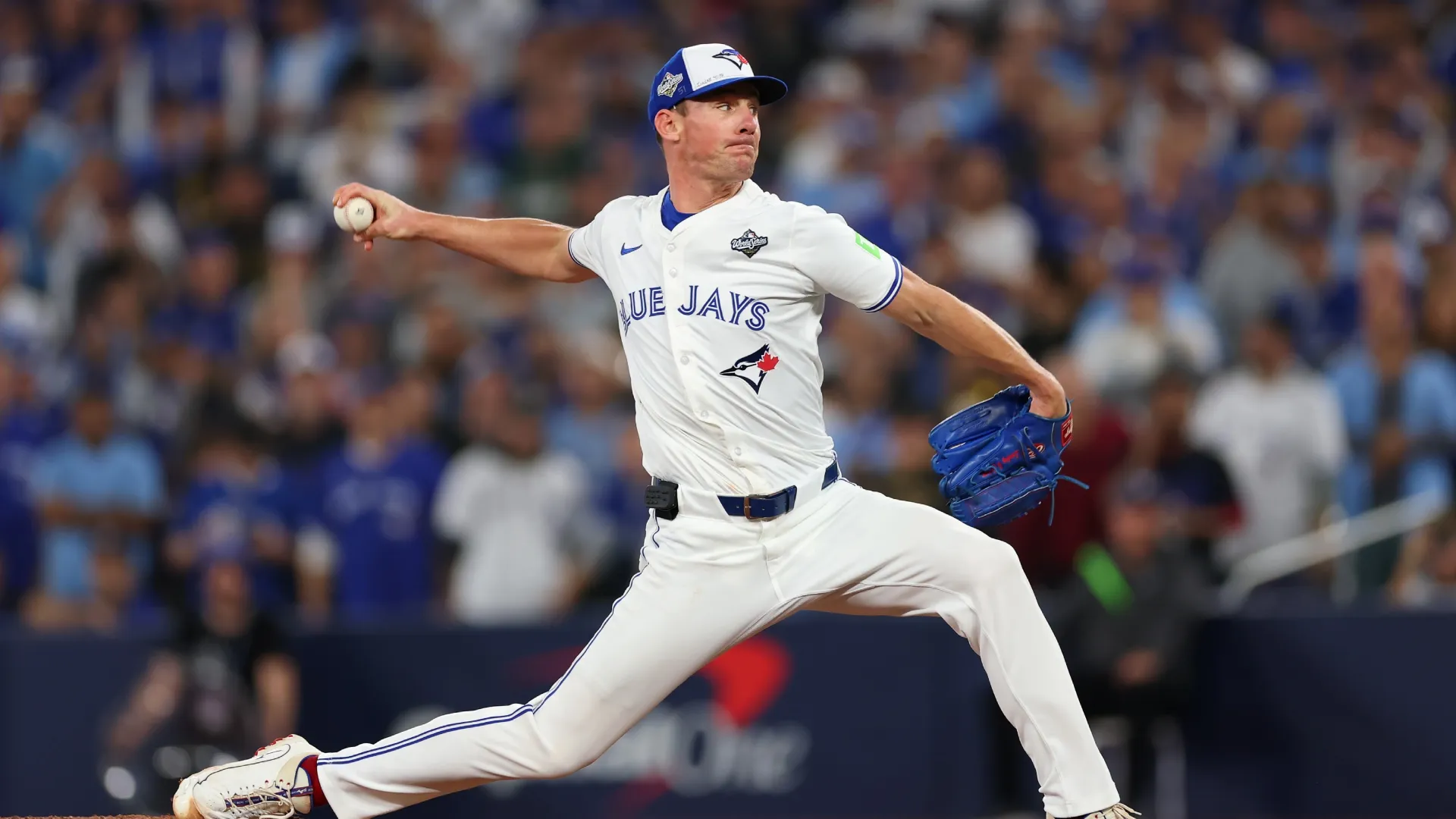 Chris Bassitt pitching