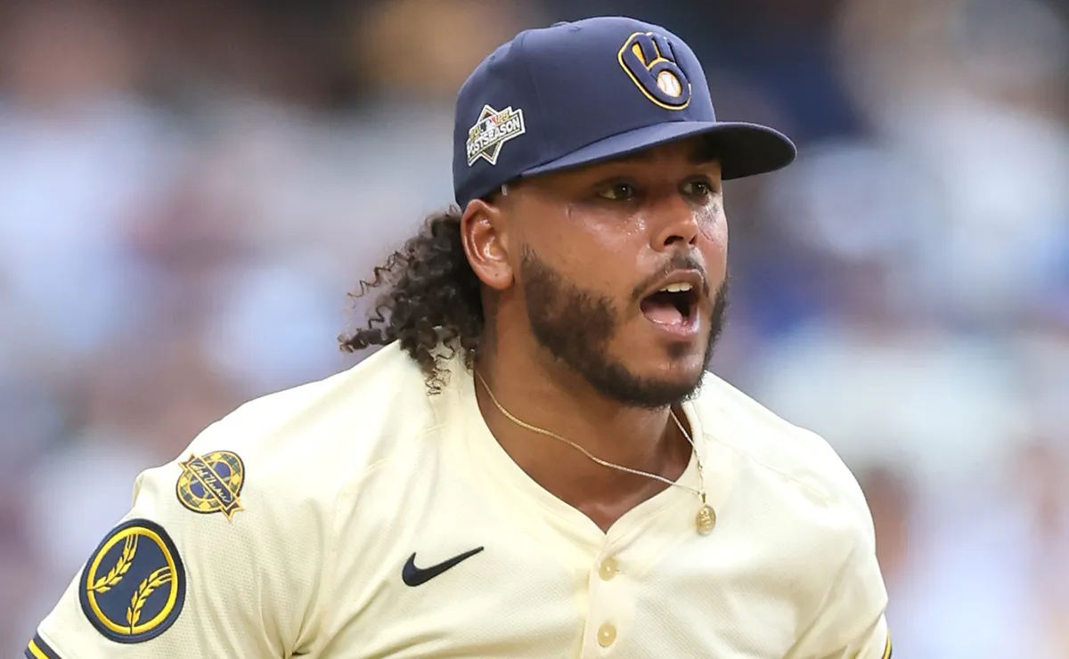 NY Mets president David Stearns breaks silence after acquiring Brewers ace Freddy Peralta