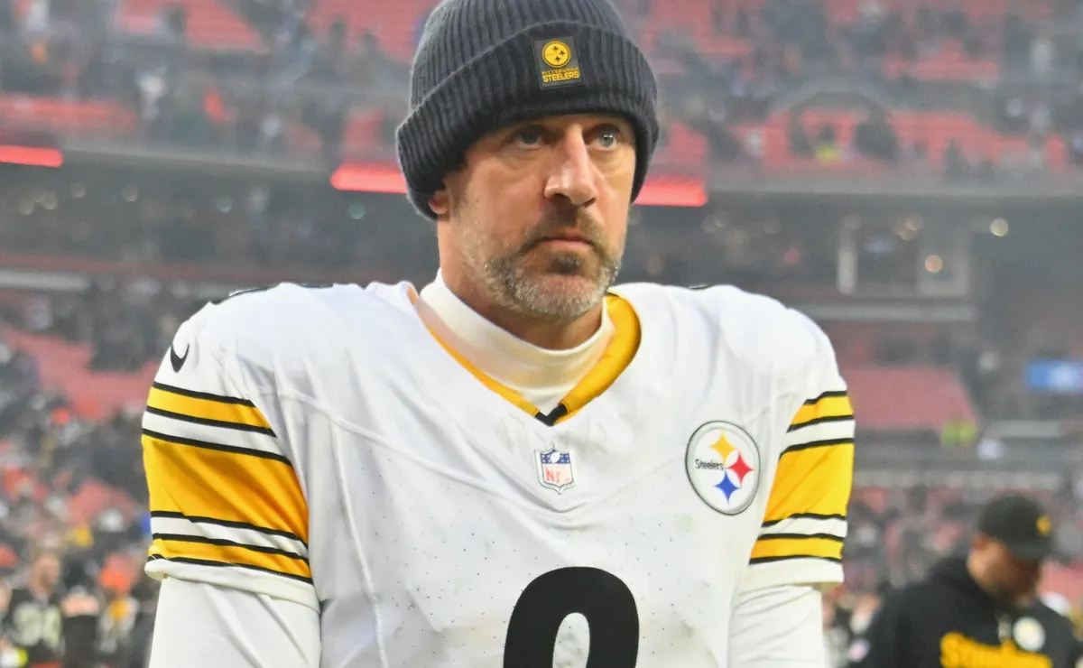Aaron Rodgers’ future with Steelers in doubt as veteran QB option emerges amid Mike McCarthys’ arrival