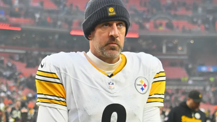 Aaron Rodgers #8 of the Pittsburgh Steelers.