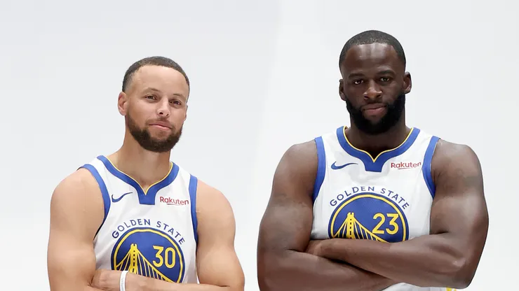 Stephen Curry #30 and Draymond Green #23 of the Golden State Warriors.
