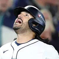 Jim Bowden sheds light on Eugenio Suarez’s stalled market as 2026 spring training nears