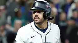 Eugenio Suárez #28 of the Seattle Mariners celebrates after hitting a grand slam.