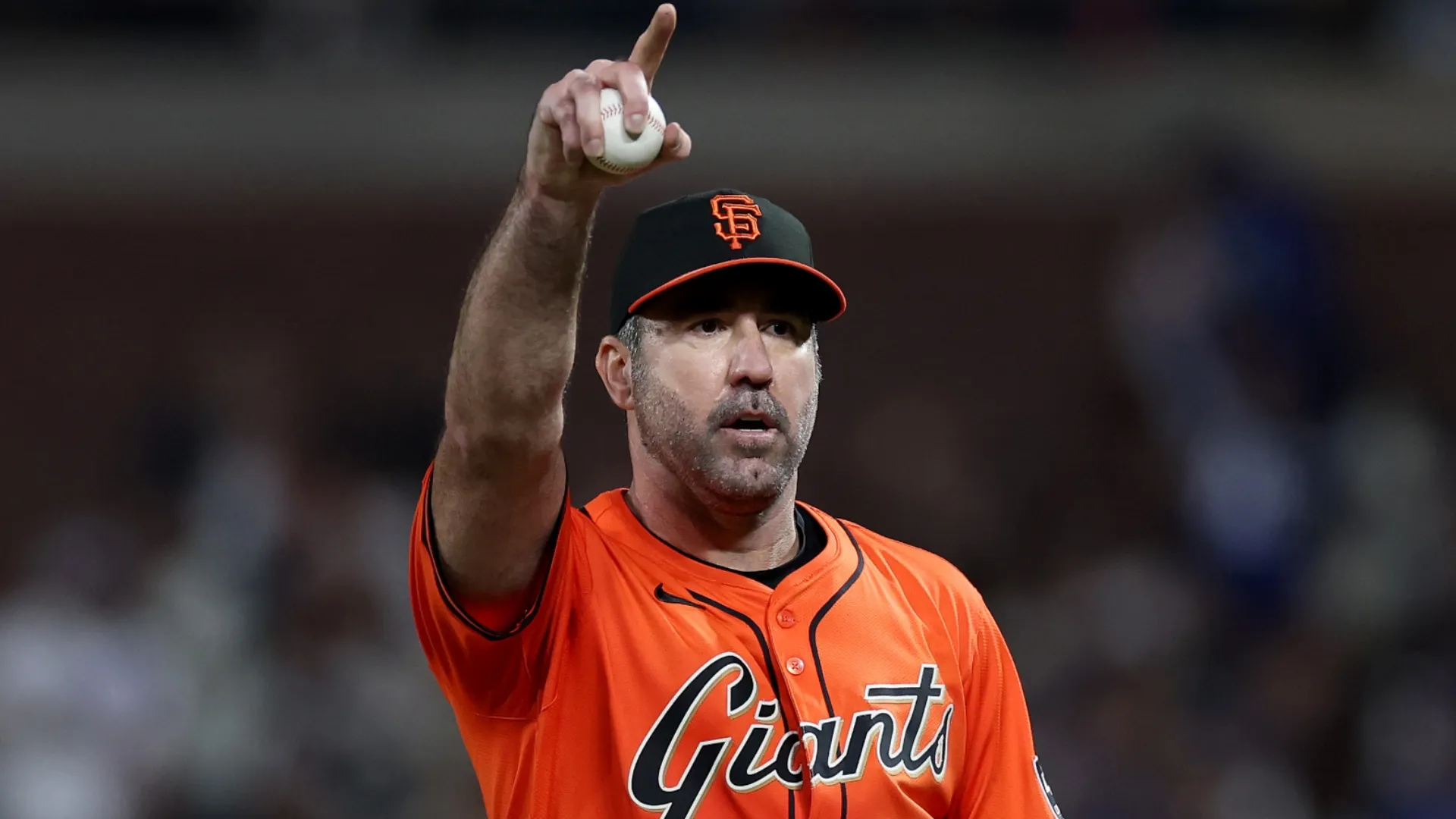 Justin Verlander #35 of the San Francisco Giants reacts after the team made a great play. Ezra Shaw/Getty Images)