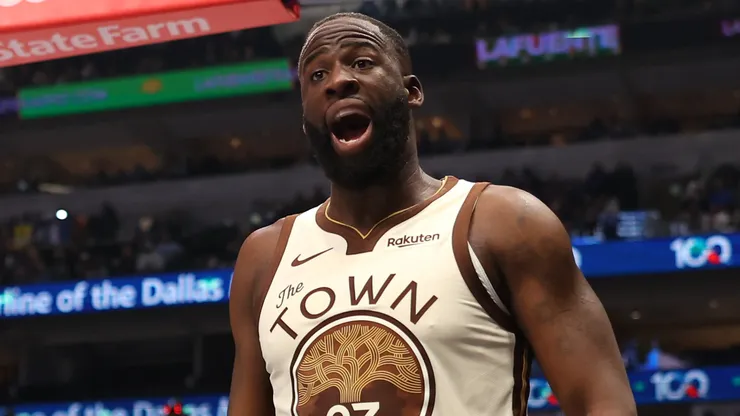 Draymond Green #23 of the Golden State Warriors reacts.