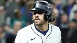 Eugenio Suárez #28 of the Seattle Mariners celebrates after hitting a grand slam.