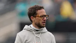 Mike McDaniel during a Miami Dolphins match.