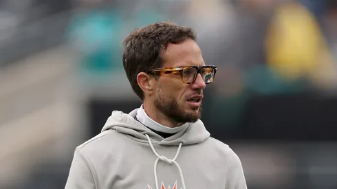 Mike McDaniel during a Miami Dolphins match.