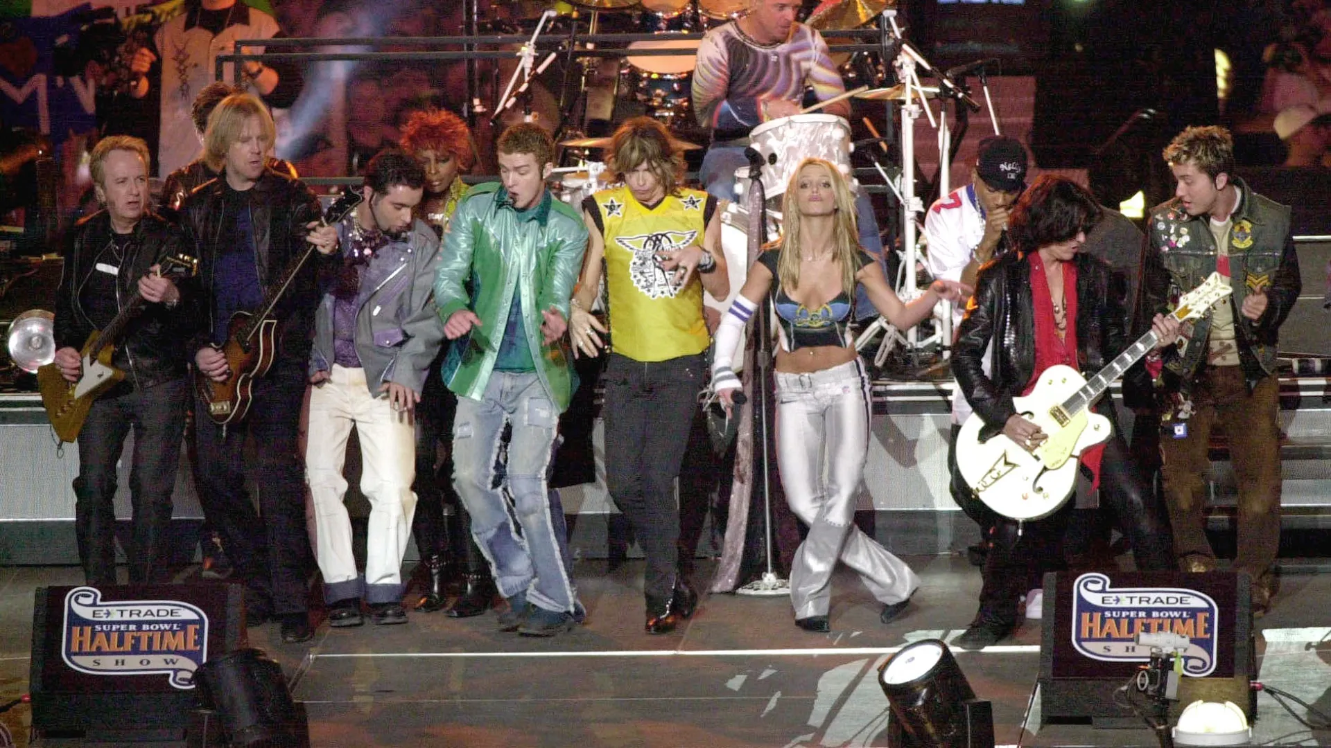 NSYNC, Aerosmith and Britney Spears (Source: Doug Pensinger/ALLSPORT)