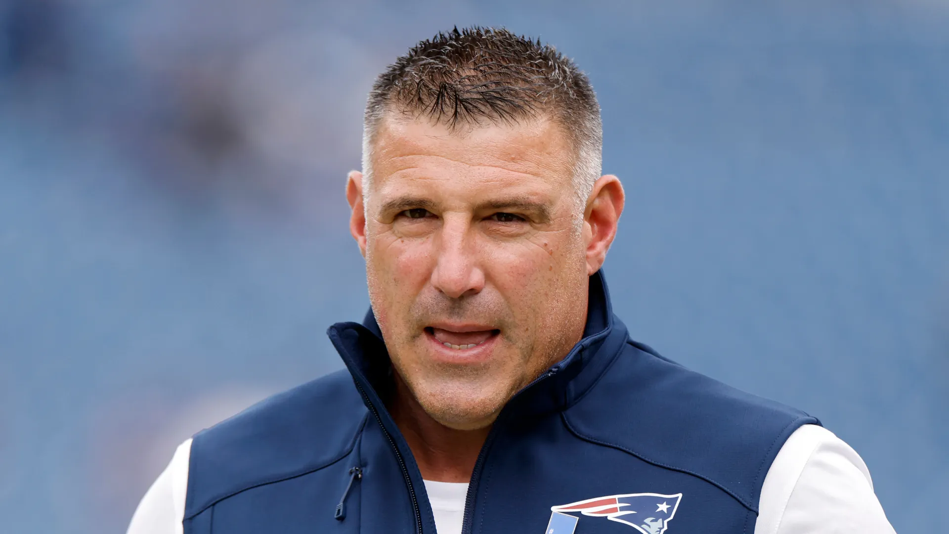 HC Mike Vrabel of the New England Patriots