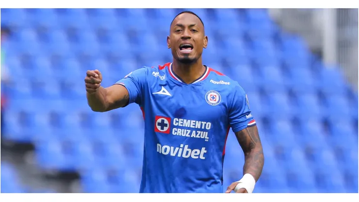 Willer Ditta of Cruz Azul