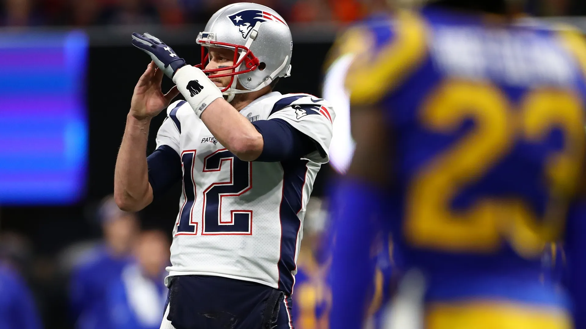 Tom Brady of the Patriots calls a time-out during Super Bowl LIII (Source: Maddie Meyer/Getty Images)