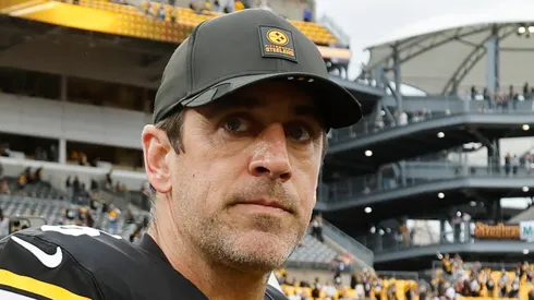 Aaron Rodgers quarterback of the Steelers
