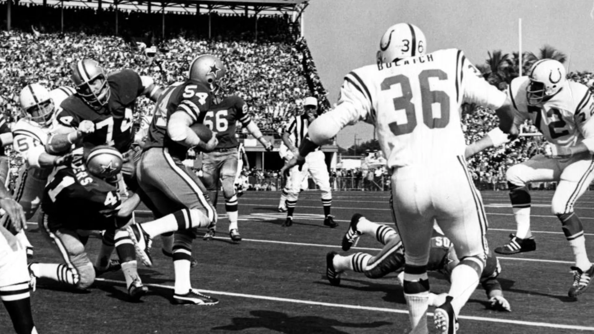 Baltimore Colts vs Dallas Cowboys during the Super Bowl V in 1971 (Source: NFL)