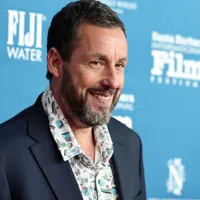 Is Adam Sandler a Patriots fan? Hollywood star seen at Super Bowl LX with curious hat