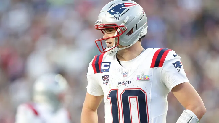 Drake Maye #10 of the New England Patriots.