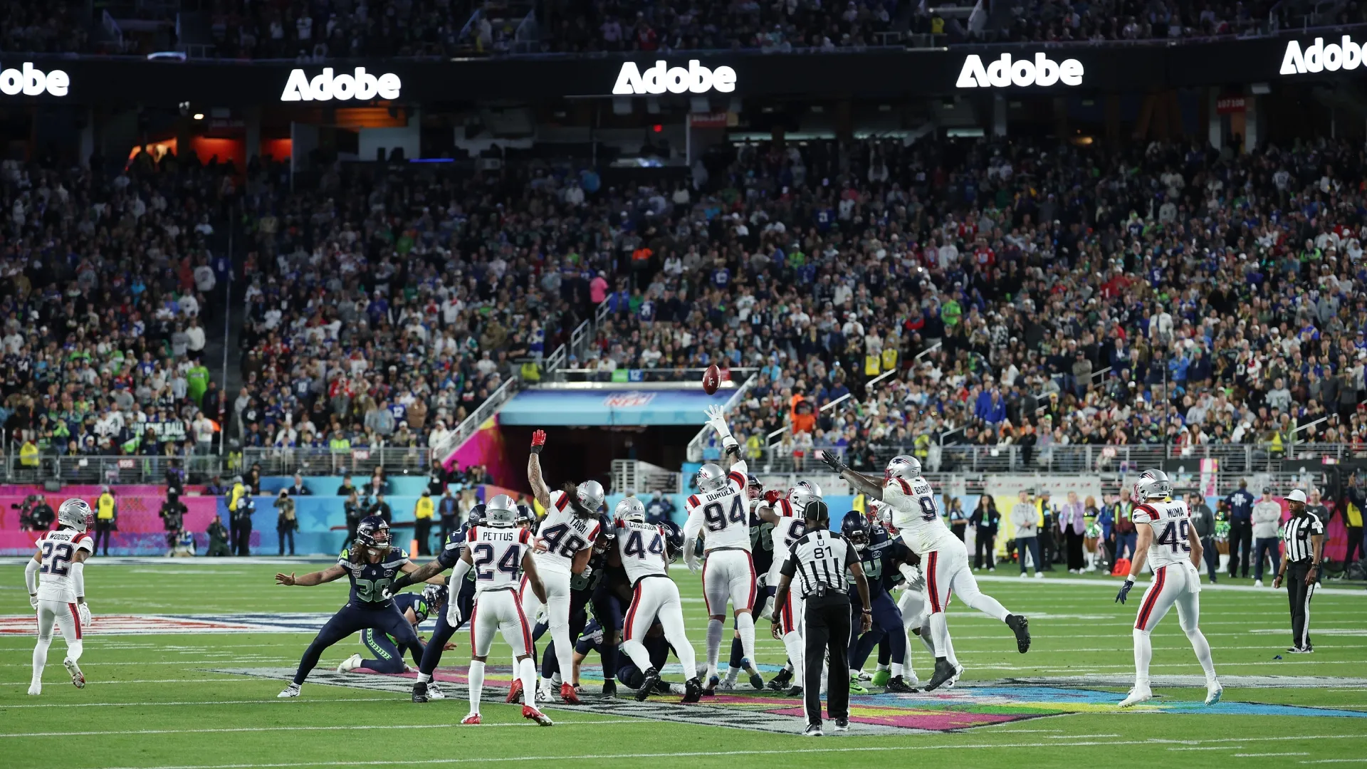 Jason Myers of the Seahawks kicks his fourth field goal of the game (Source: Chris Graythen/Getty Images)