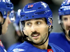 NY Rangers reportedly face trade threat from rival NY Islanders over Artemi Panarin former teammate