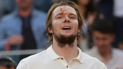 Alexander Bublik beat Hubert Hurkacz in three sets.