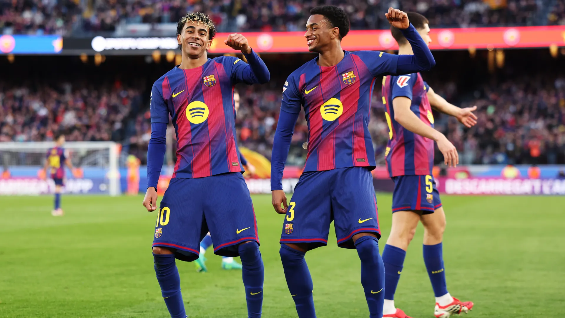 Lamine Yamal celebrates a goal with Alejandro Balde. (Getty Images)
