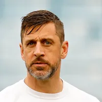 Steelers have reportedly made key QB decision as Aaron Rodgers contemplates retirement in 2026