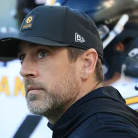 Steelers get a very important update on QB Aaron Rodgers retirement decision for 2026