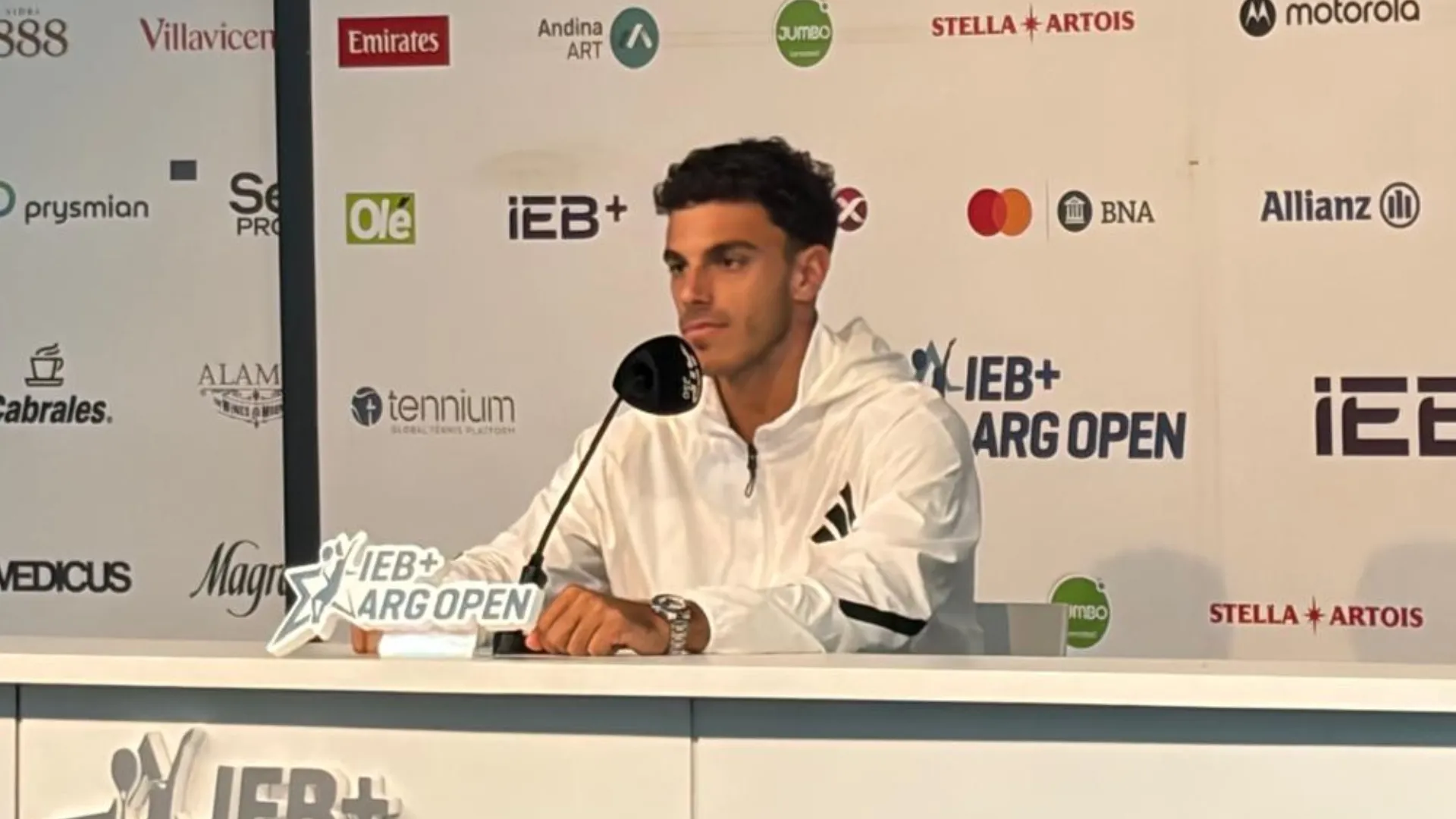 Francisco Cerundolo at a press conference