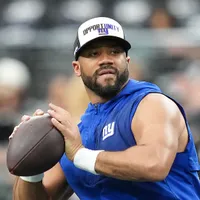 Russell Wilson chooses the best quarterback of all time between Patrick Mahomes and Tom Brady