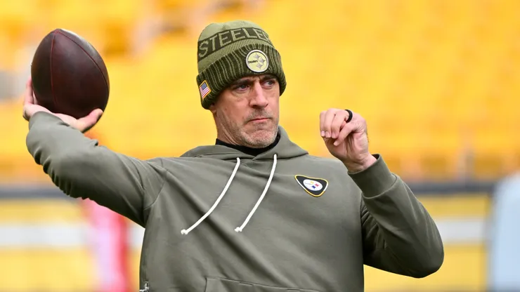 Aaron Rodgers quarterback of the Pittsburgh Steelers