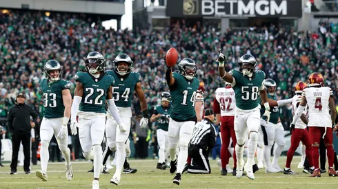 Kenneth Gainwell of the Eagles and teammates celebrate at a game in 2025.