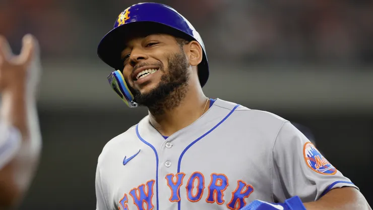 Dominic Smith #2 with the Mets reacts to hitting a pop fly on June 22, 2022 in Houston, Texas.