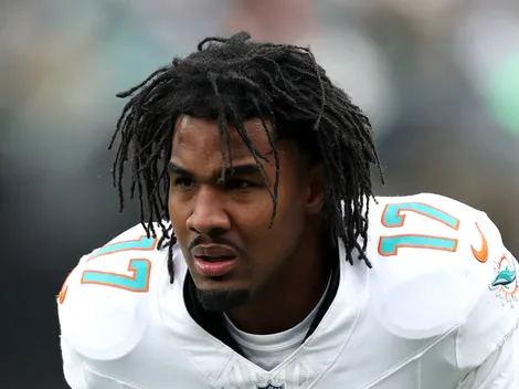 Jaylen Waddle sets record straight on Dolphins future after Tyreek Hill release