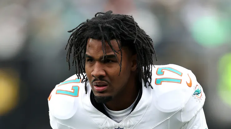 WR Jaylen Waddle of the Miami Dolphins