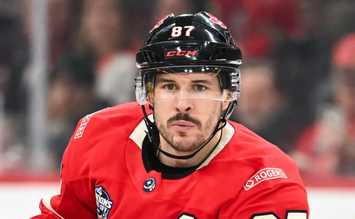 Jon Cooper, Team Canada give Sidney Crosby privacy amid battle with injury in 2026 Winter Olympics