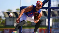 Bo Bichette #19 of the New York Mets fields.